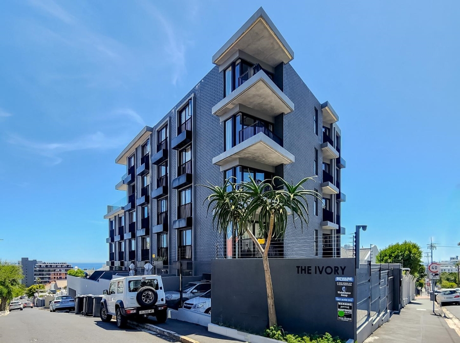 1 Bedroom Property for Sale in Sea Point Western Cape